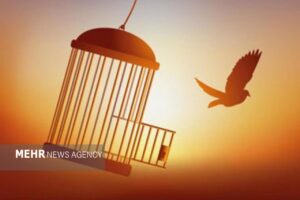 آزادی ۶۰ نفر از زندانیان قم به مناسبت یوم‌الله ۲۲ بهمن