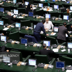 ۵۰ نماینده مجلس خواستار اجرای قانون جوانی جمعیت شدند