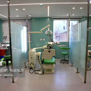 ۴۶۲ خدمت درمانی رایگان مانور بهداشت و درمان هلال‌احمر بیرجند ارایه شد