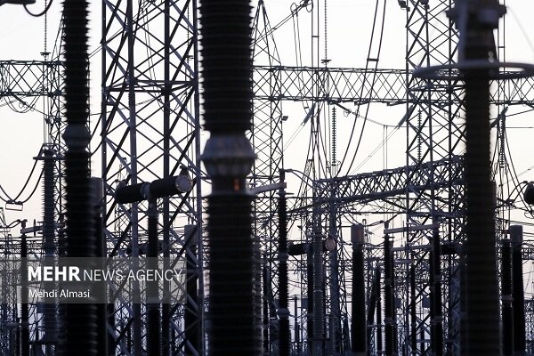 تورم ۷۰ درصدی برق در پاییز ۱۴۰۴