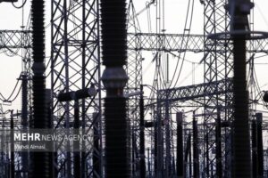 تورم ۷۰ درصدی برق در پاییز ۱۴۰۴