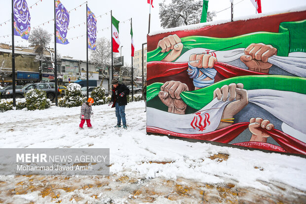 پیش‌بینی وضعیت هوای ۲۲ بهمن؛ بارش برف و باران در ۲۰ استان کشور