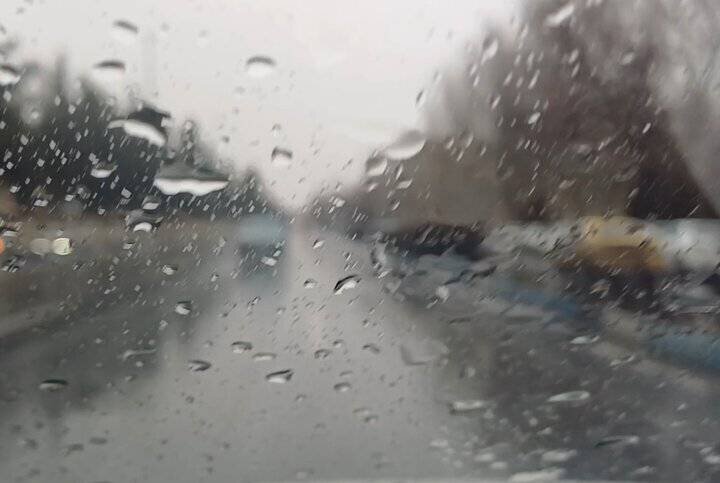 جاده های خراسان رضوی لغزنده و مه آلود است