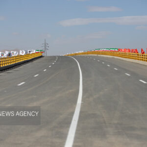 بهره‌برداری از ۳۱ کیلومتر بزرگراه و ۳۶۹۹ مسکن در کرمانشاه