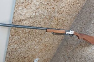 کشف و ضبط اسلحه غیرمجاز پس از تعقیب موتورسوار در دهگلان