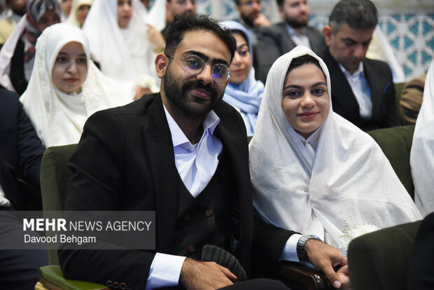جشن ازدواج ۳۱۳ زوج بسیجی در مشهد