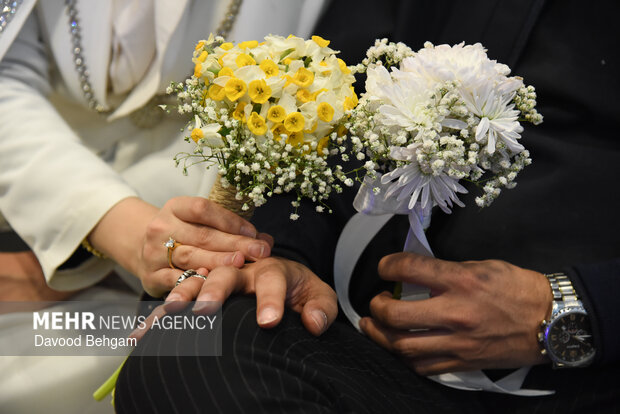 جشن ازدواج ۳۱۳ زوج بسیجی در مشهد