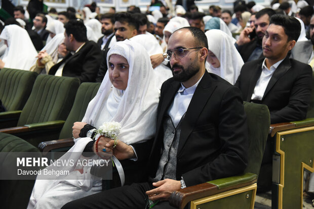 جشن ازدواج ۳۱۳ زوج بسیجی در مشهد