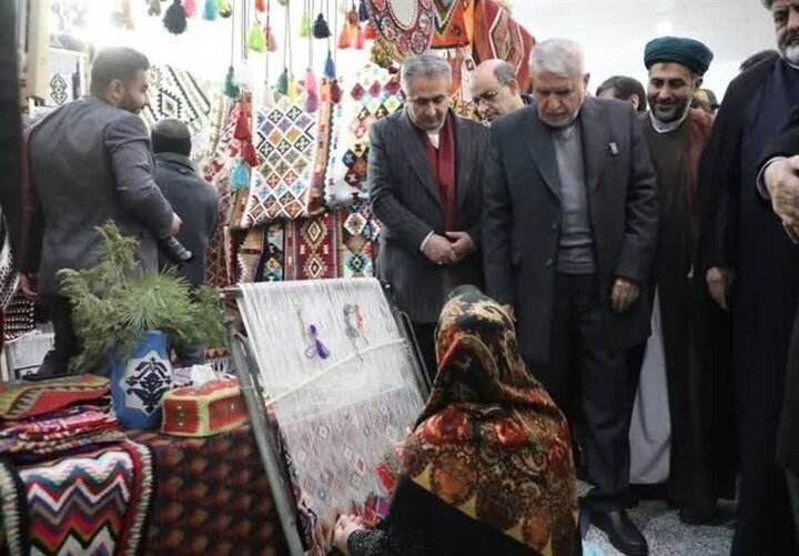 نگاهی به گلیم عنبران؛ حفظ هنر و میراث فرهنگی