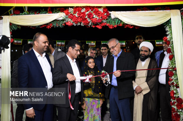 افتتاح و کلنگ‌زنی پروژه‌های شهرستان میناب و رودان در دهه فجر