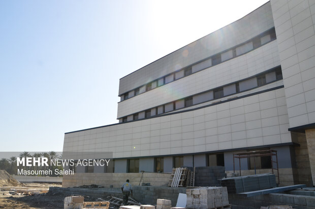 افتتاح و کلنگ‌زنی پروژه‌های شهرستان میناب و رودان در دهه فجر