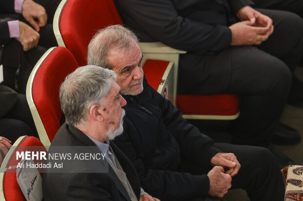 آئین اختتامیه چهل و سومین جایزه کتاب سال جمهوری اسلامی ایران