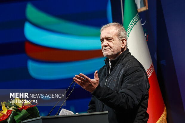 آئین اختتامیه چهل و سومین جایزه کتاب سال جمهوری اسلامی ایران