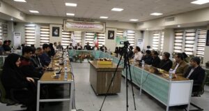 تقابل انقلاب اسلامی با استکبار، تقابل حق و باطل است