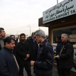 بکارگیری ون‌های جدید تاکسیرانی در فرودگاه مهرآباد