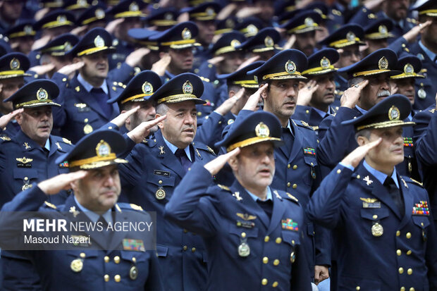 دیدار فرماندهان و کارکنان نیروی هوایی و پدافند هوایی با رییس ستاد کل نیروهای مسلح