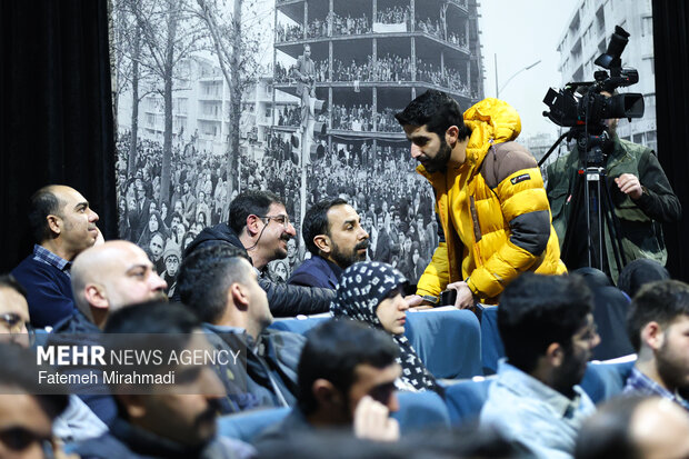 اختتامیه مسابقه عکس زندگی در جنگ