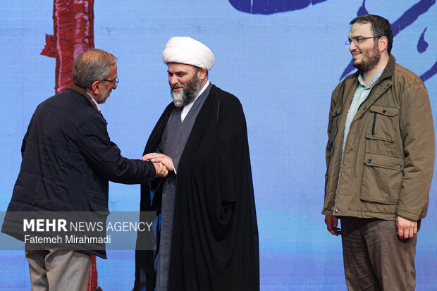 اختتامیه مسابقه عکس زندگی در جنگ