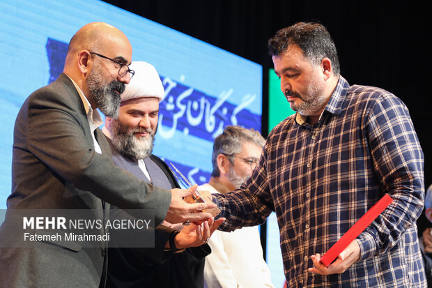 اختتامیه مسابقه عکس زندگی در جنگ