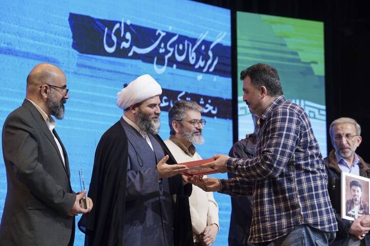 برگزیدگان «زندگی در جنگ» معرفی شدند؛ افتتاح نمایشگاهی از جنگ ۱۲روزه