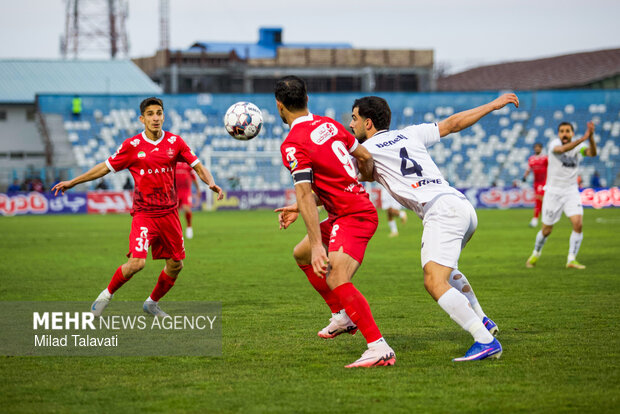 همه چیز هنوز دست پرسپولیس است/ یک مشکل تیم «اوسمار» را آزار میدهد