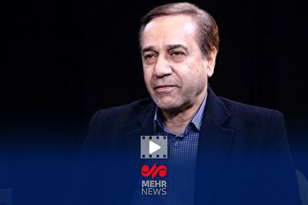 خوانندگی محمد گلریز در مدح مولا علی (ع) بر سر مزار برادر هنرمندش