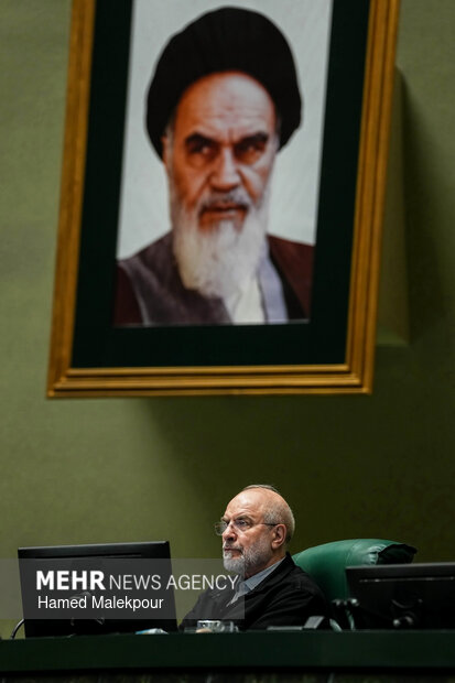 جلسه غیرعلنی مجلس با حضور رئیس ستاد کل نیروهای مسلح و وزیر امور خارجه