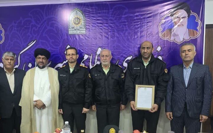 امام جمعه گناوه: ملت ایران هیچ ترسی از تهدیدهای دشمن ندارد