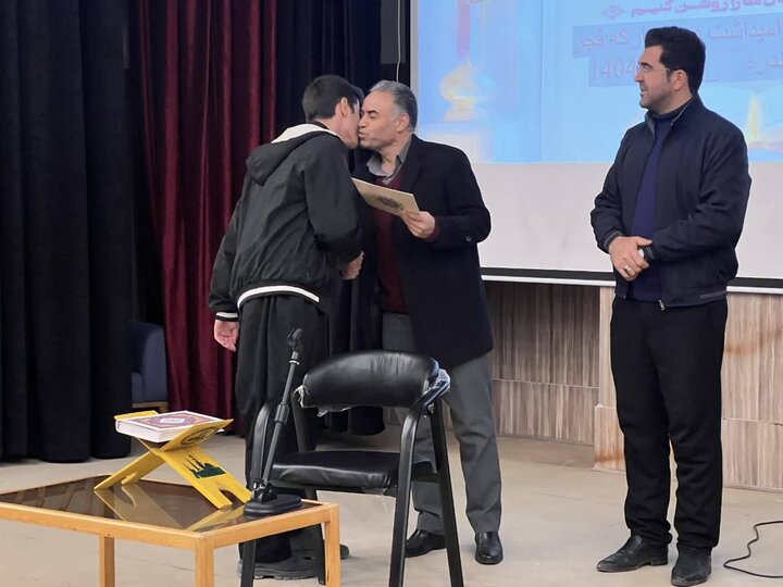 برگزاری محفل نور، فهم و تدبر در دیواندره