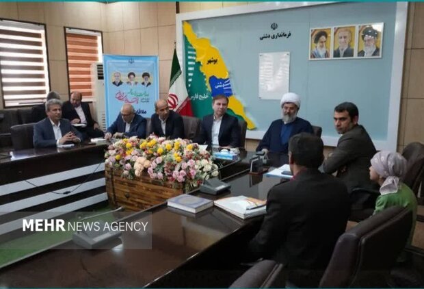 ملاقات استاندار بوشهر با شهروندان برگزار شد