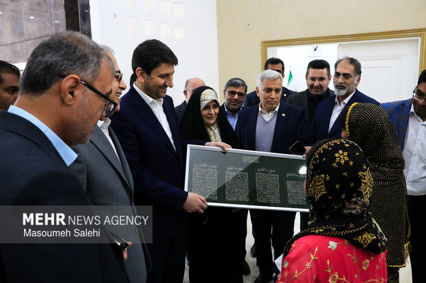 سفر وزیر ارتباطات به بندرعباس