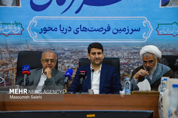 سفر وزیر ارتباطات به بندرعباس