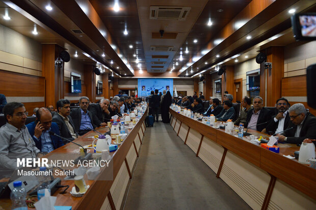 سفر وزیر ارتباطات به بندرعباس