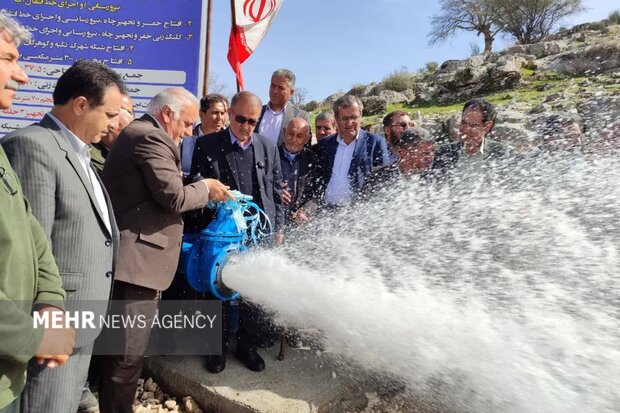 افتتاح و کلنگ‌زنی چندین پروژه آبرسانی در شهرستان باشت