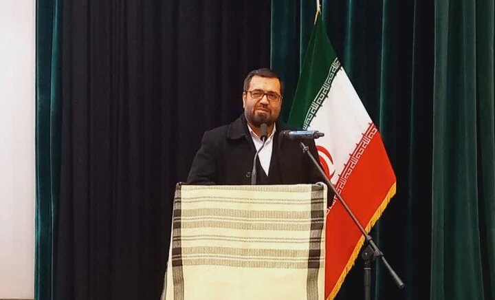 مهرواره ملی شعر نماز «ترنم ایمان» در کامیاران برگزار شد