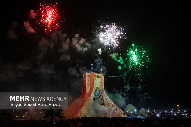 نورپردازی سه بعدی ونورافشانی به مناسبت سالگردپیروزی انقلاب اسلامی