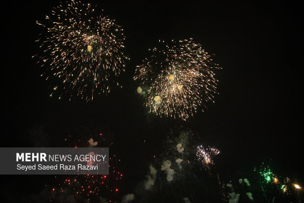 نورپردازی سه بعدی ونورافشانی به مناسبت سالگردپیروزی انقلاب اسلامی