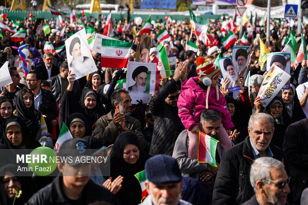 راهپیمایی ۲۲ بهمن در شیراز