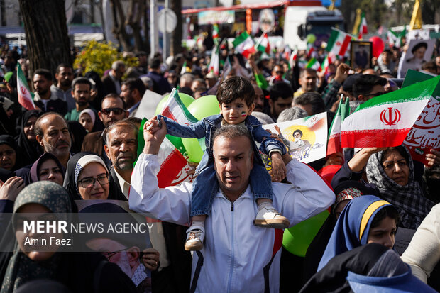 راهپیمایی ۲۲ بهمن در شیراز