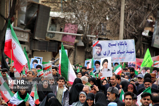 شکوه اتحاد در سینه ستبر ایران اسلامی