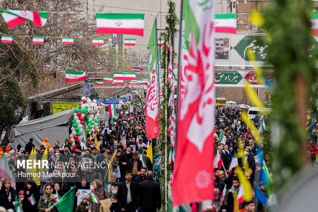 حضور رئیس مجلس در راهپیمایی یوم‌الله ۲۲ بهمن