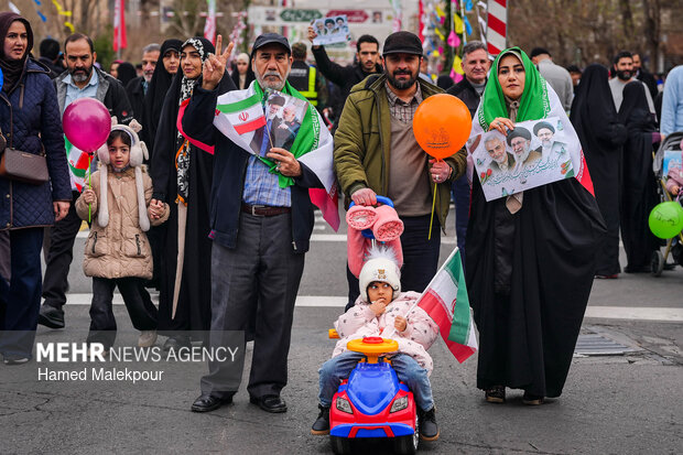 حضور رئیس مجلس در راهپیمایی یوم‌الله ۲۲ بهمن