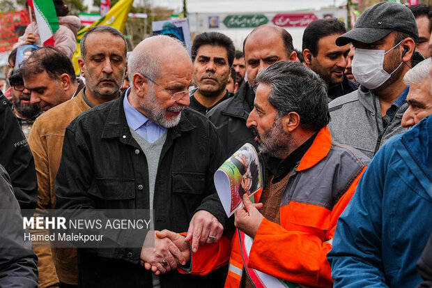 حضور رئیس مجلس در راهپیمایی یوم‌الله ۲۲ بهمن