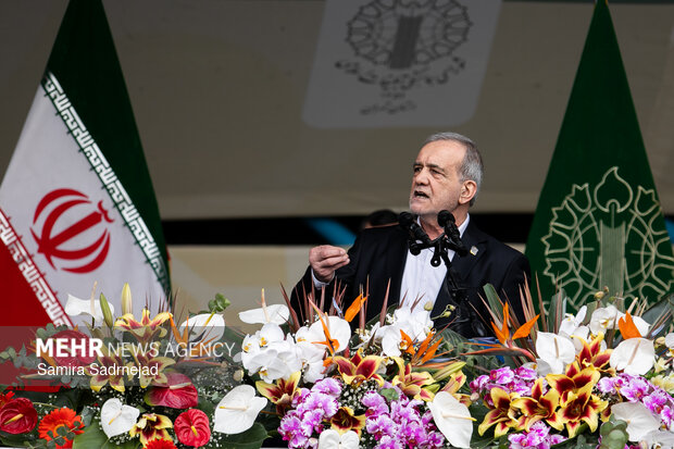 سخنرانی رئیس‌جمهور در مراسم چهل‌وهفتمین سالگرد پیروزی انقلاب اسلامی