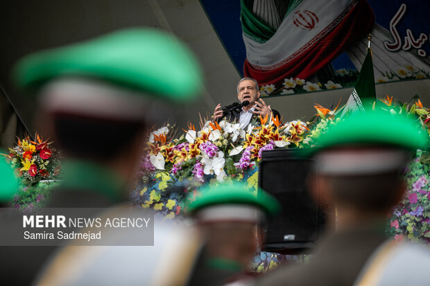 سخنرانی رئیس‌جمهور در مراسم چهل‌وهفتمین سالگرد پیروزی انقلاب اسلامی