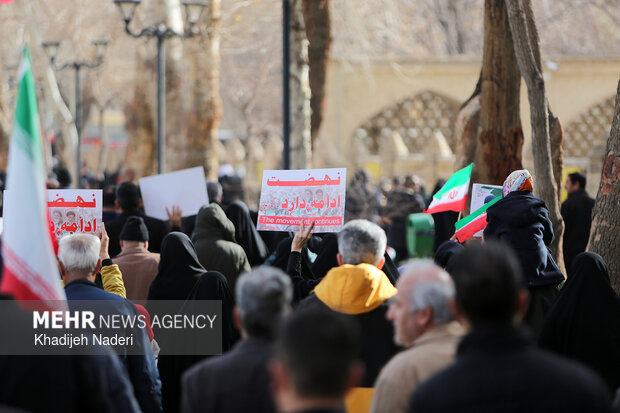 ۲۲ بهمن در اصفهان؛ روایت همبستگی نسل‌ها زیر پرچم ایران