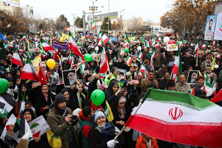 راهپیمایی 22 بهمن در بجنورد