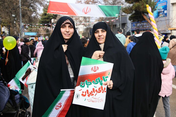 راهپیمایی 22 بهمن در بجنورد