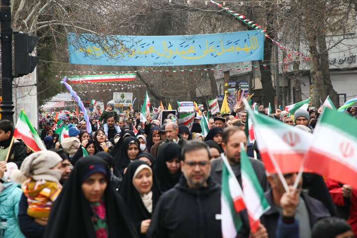 راهپیمایی 22 بهمن در بجنورد