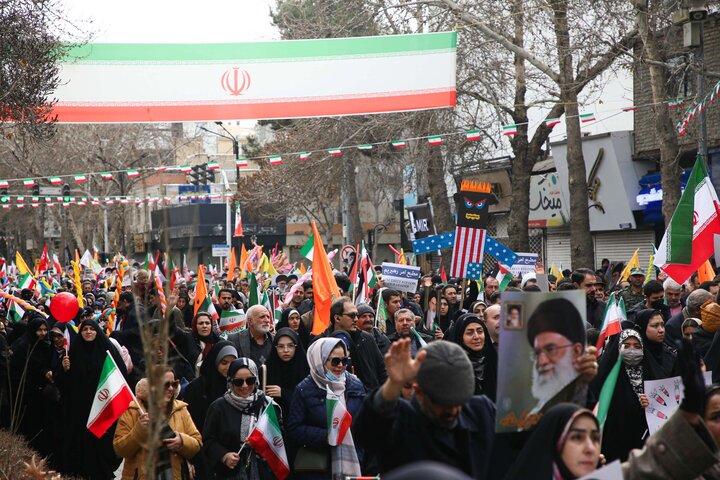 راهپیمایی 22 بهمن در بجنورد